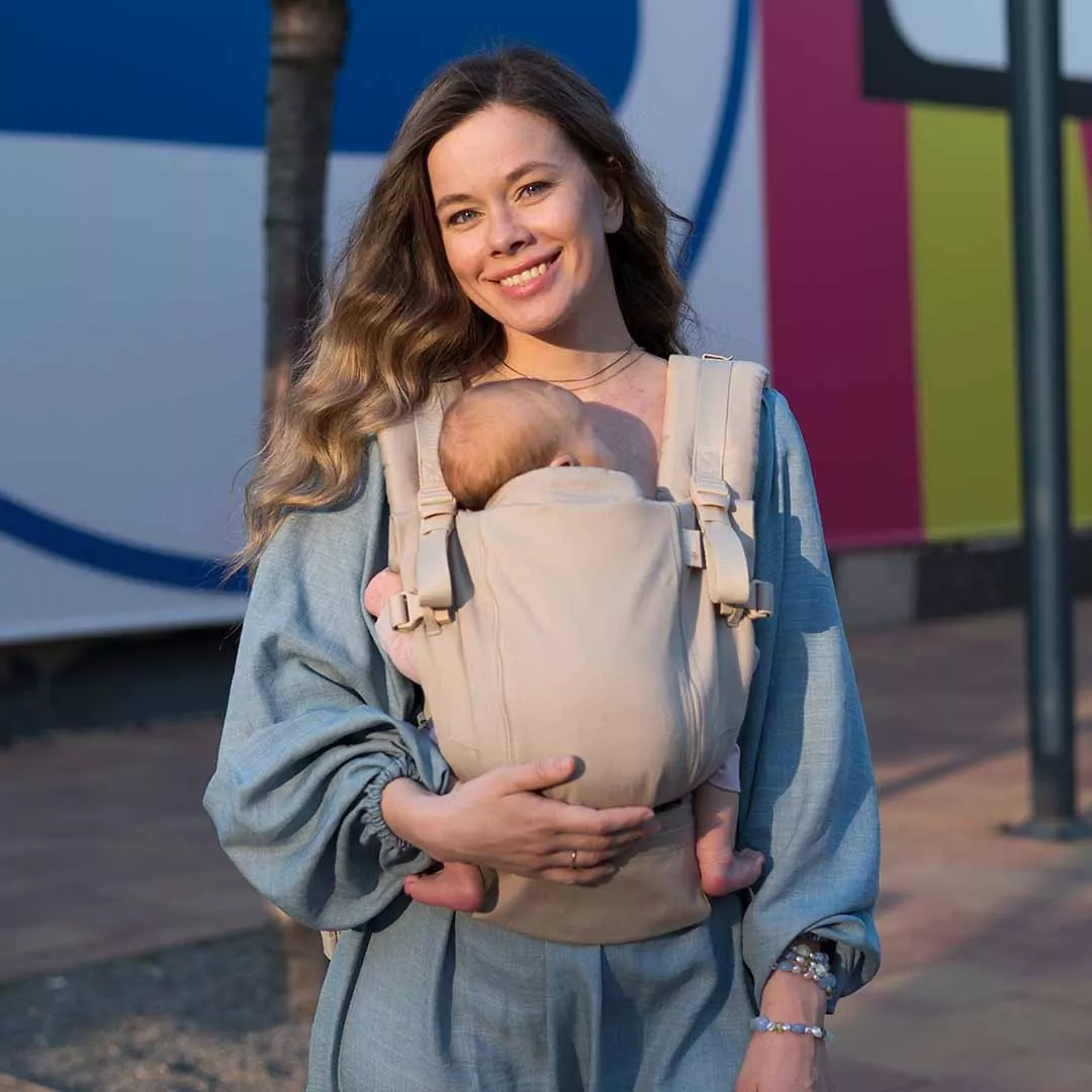 Mochila Portabebes One Wheat Love And Carry